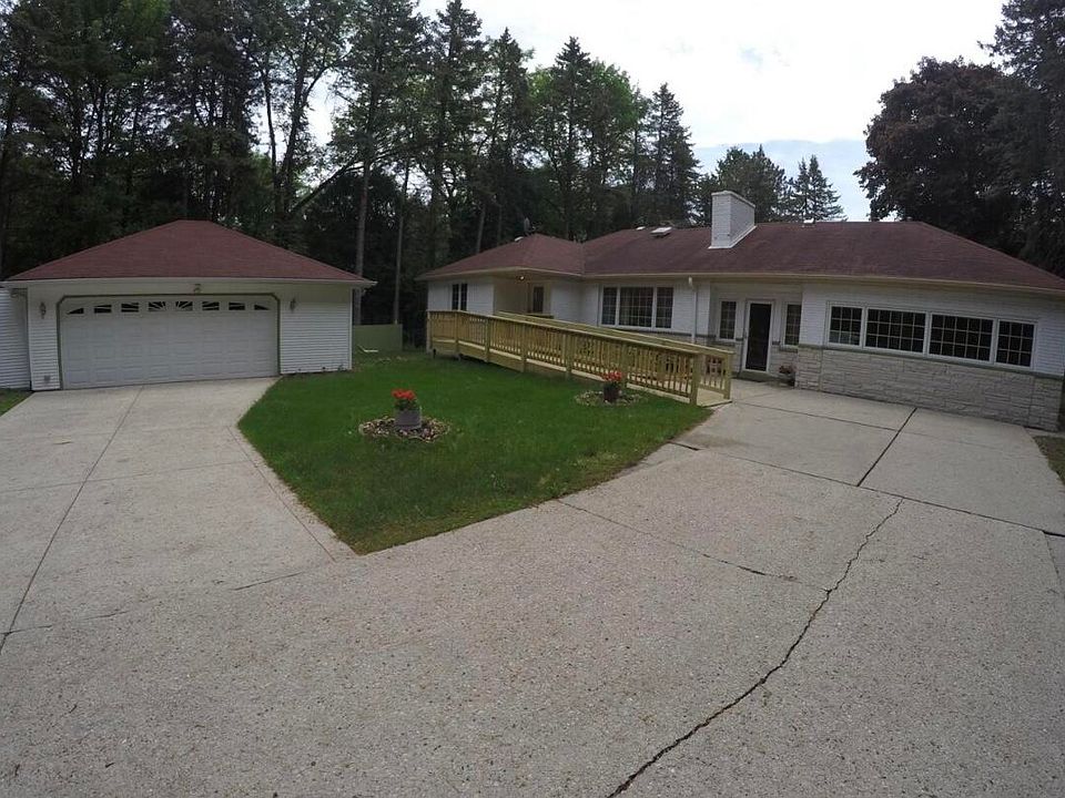 10021 W Good Hope Rd, Milwaukee, WI 53224 Zillow