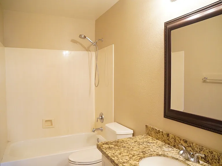 1231 N Firehouse Ct — Photo 19