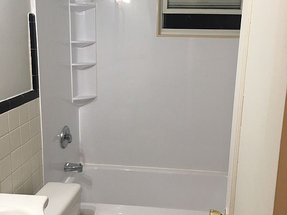 5th image of 14545 Cicotte Ave
