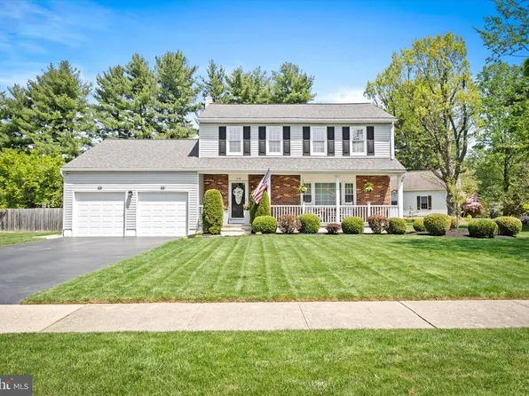 636 Flock Rd, Hamilton, NJ 08690