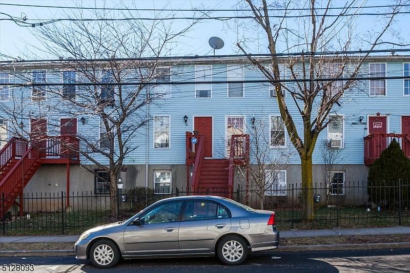 1st image of 26 Kearny St