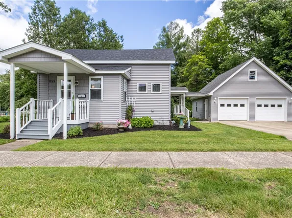 859 E South St, Corry, PA 16407