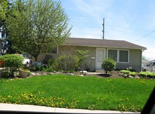 1115 Denver Dr, Carpentersville, IL