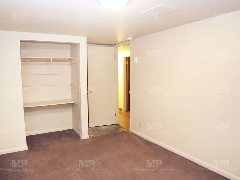 523 1/2 S Grant Ave — Photo 6