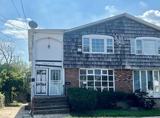 24512 149th Ave, Rosedale, NY 11422