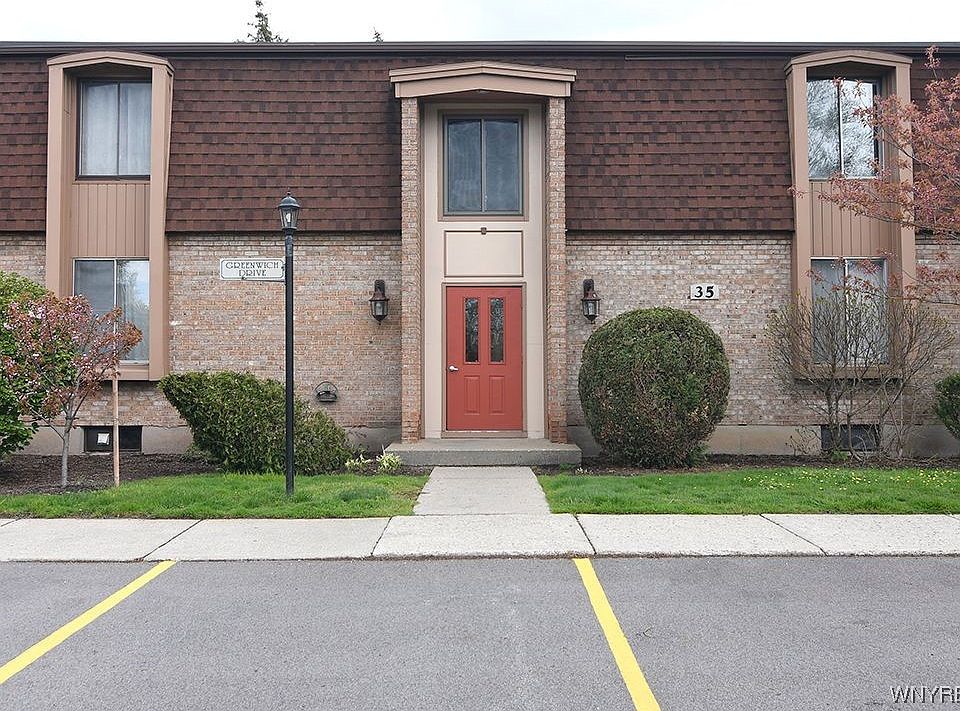 1st image of 35 Greenwich Dr APT 4