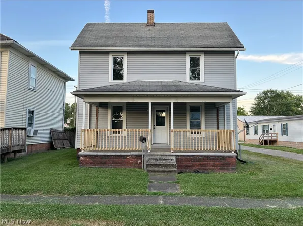439 Martin Luther King Dr, Newcomerstown, OH 43832