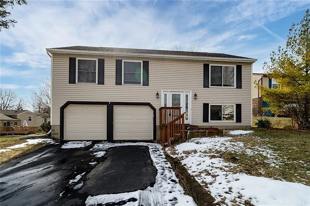 2410 Birch Run Ct photo 1