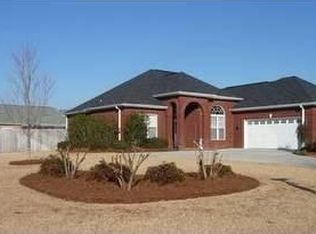 118 Dovecot Dr, Warner Robins, GA 31088