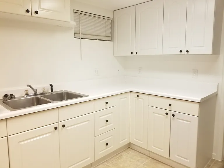 2 bed, 1.0 bath, 840 sqft, $1,150 — Photo 12