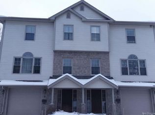 8 Hillside Ln, Fredericton, NB E3B 0P8