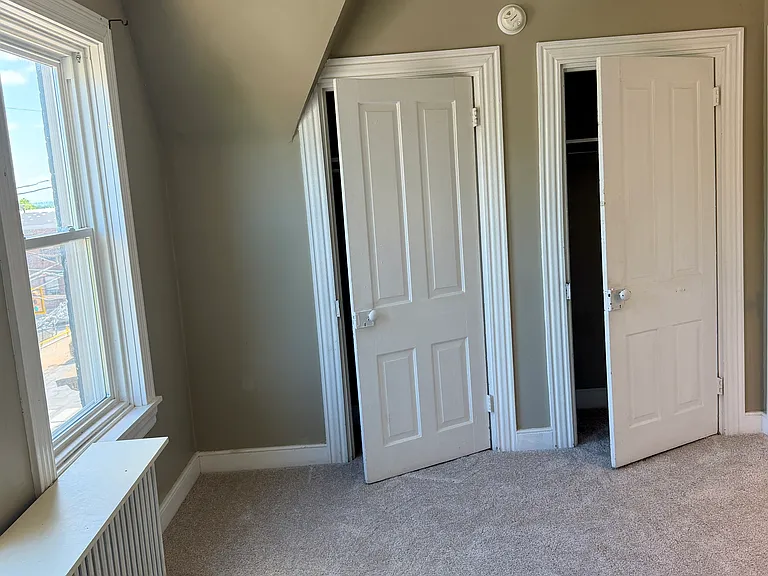 356 E Chestnut St — Photo 11