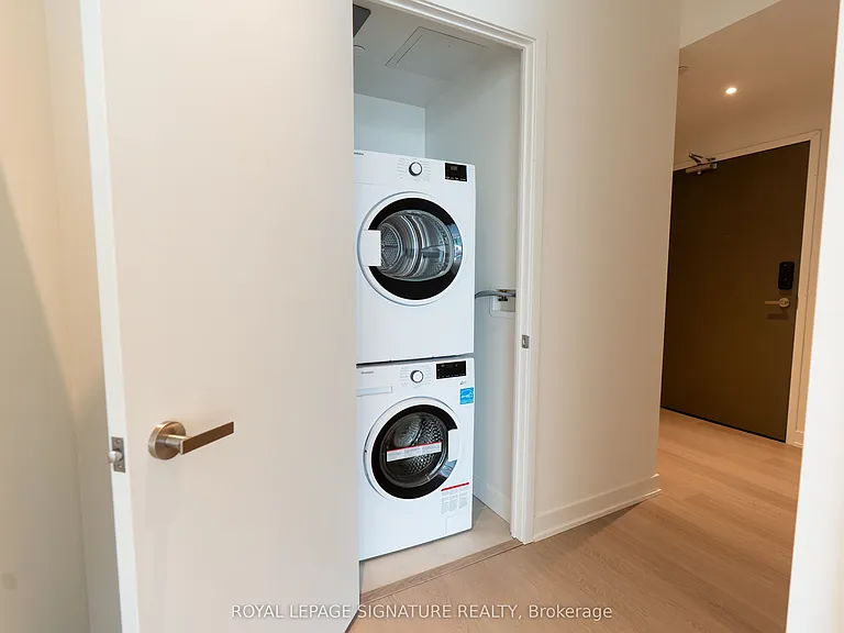 448 Burnhamthorpe Rd W #4312 — Photo 3