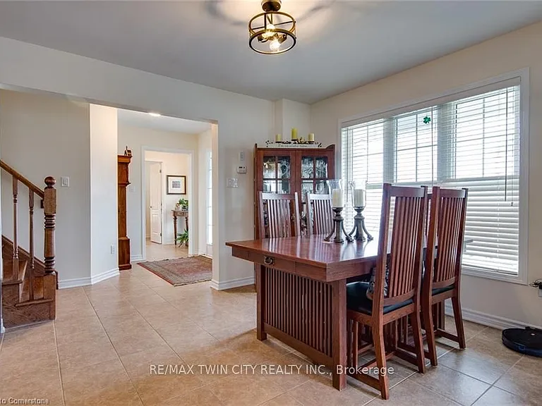 18 Blue Oak St — Photo 12