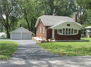 705 N 34th St, Decatur, IL 62521