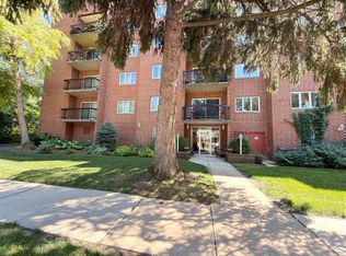 1653 River St APT 306, Des Plaines, IL 60016