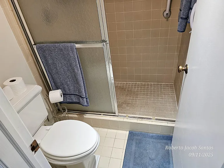 23305 Barwood Ln #207 — Photo 12