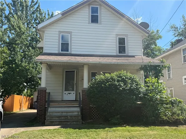 1049 W 12th St, Lorain, OH 44052
