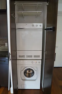 Rented by Realmart Realty LLC | media 31