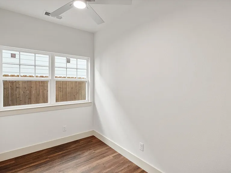 506 E Kimball St #2 — Photo 23