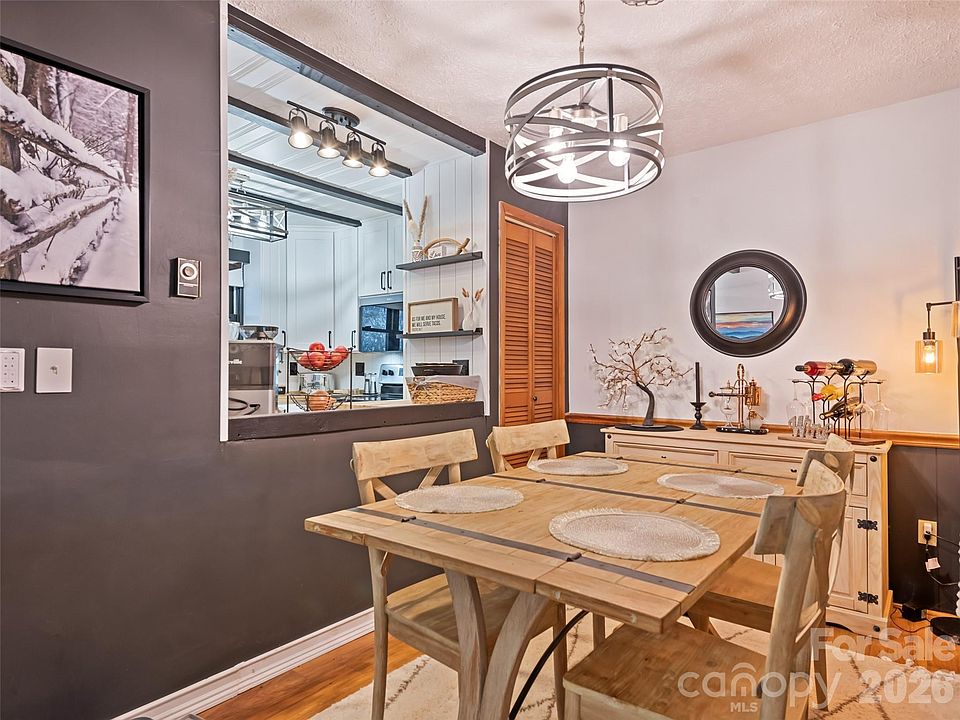 1st image of 102 Sanctuary Rd #B