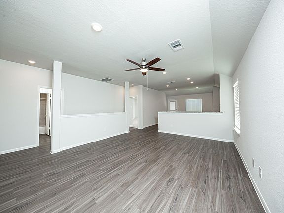 4th image of 15630 Buffalo Meadow Ct