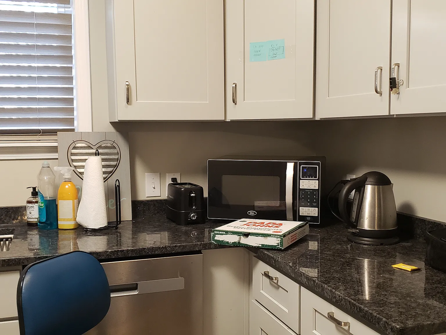 4 bed, 1100 sqft, $2,300 — Photo 3