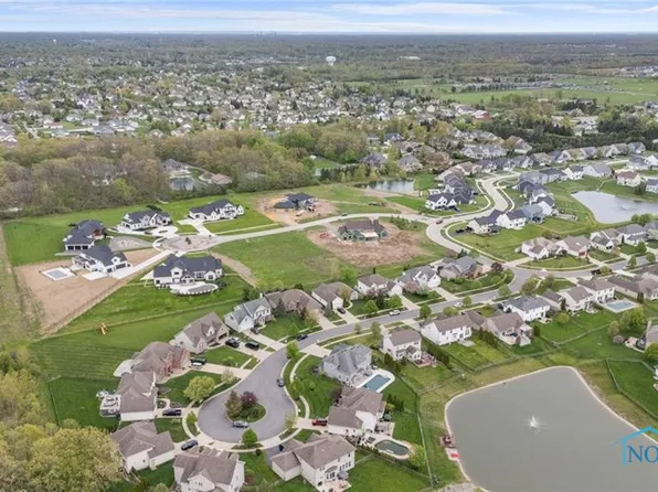 6047 Frostwood Ct, Sylvania, OH 43560