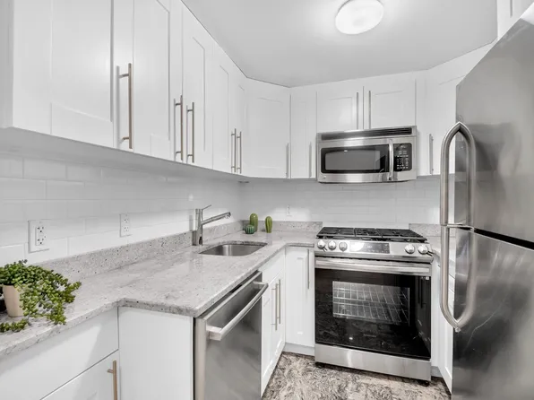 362 12th Street image 3 of 18