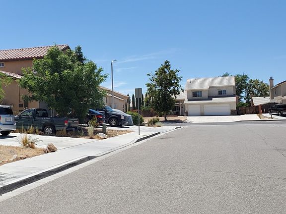 3rd image of 15827 Iron Canyon Ln