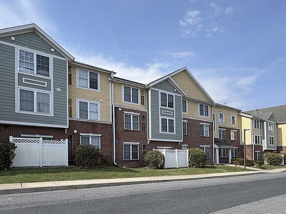 2nd image of 400 W Crestwood Dr #1103-A4