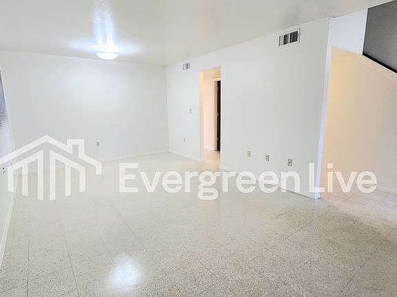 3rd image of 104 Crusader Ct
