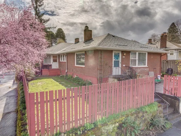 1506 N Watts St, Portland, OR 97217