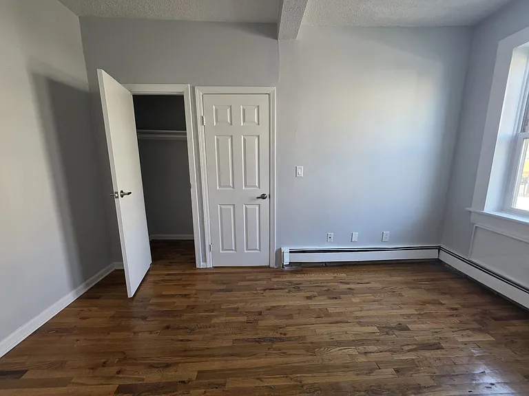 335 Wells St #1A — Photo 9