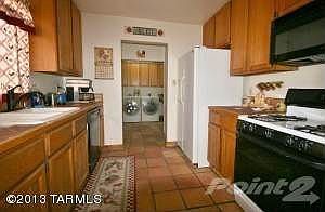 Kitchen & Laundry - Front Unit