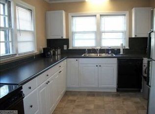 209 Guilford Rd, Jamestown, NC 27282