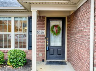 6526 Renate Rd, Louisville, KY 40291