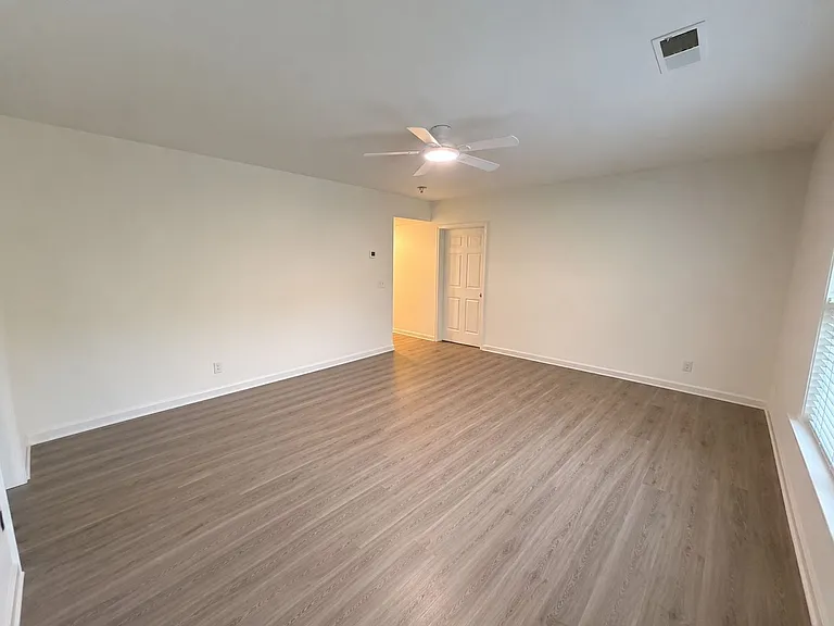 768 Laurel West Ln — Photo 29