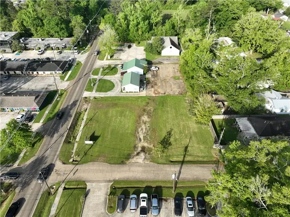 1000 W Thomas St, Hammond, LA 70401