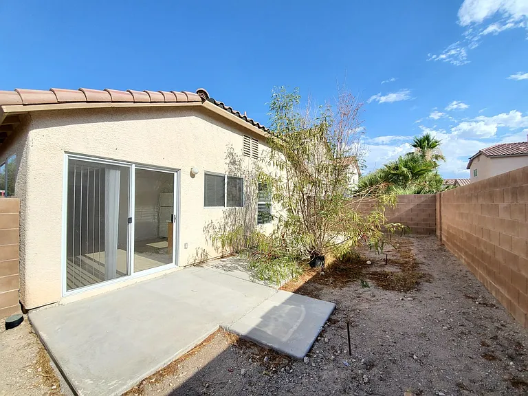 11051 Alora St — Photo 17