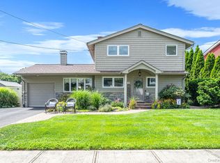 18 Bragg Drive, Lake Grove, NY 11755