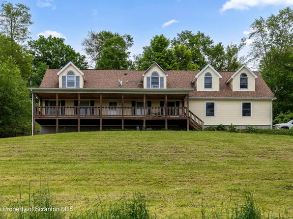 240 R Hirkey Rd, Meshoppen, PA 18630