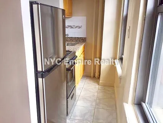 Rented by NYC Empire Realty Inc | media 28