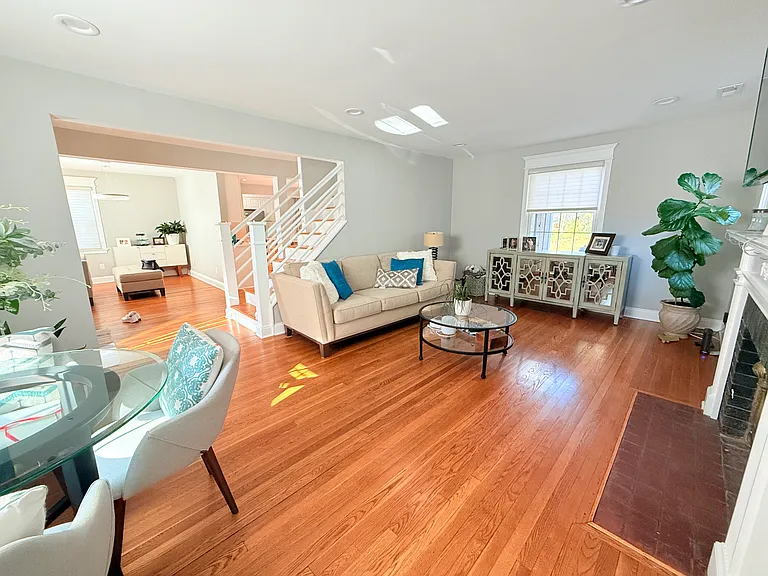 6515 Broxburn Dr — Photo 12