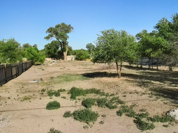 (undisclosed Address), Albuquerque, NM 87105
