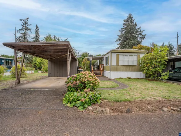 38129 Weirich Dr Unit 4, Lebanon, OR 97355