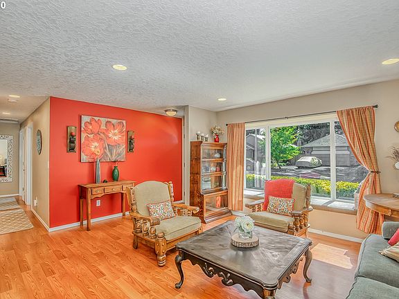 3rd image of 3343 NE Olympic St