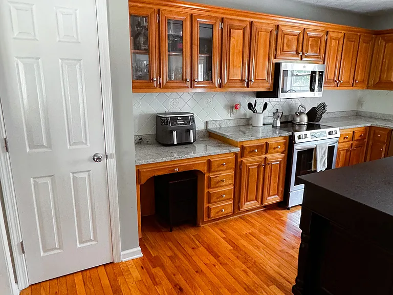 4056 Lenox Park Dr #A — Photo 8