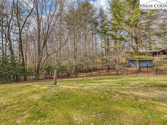 3rd image of 557 Waddell Road