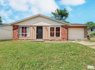 4023 W Hillmont Rd, Peoria, IL 61615